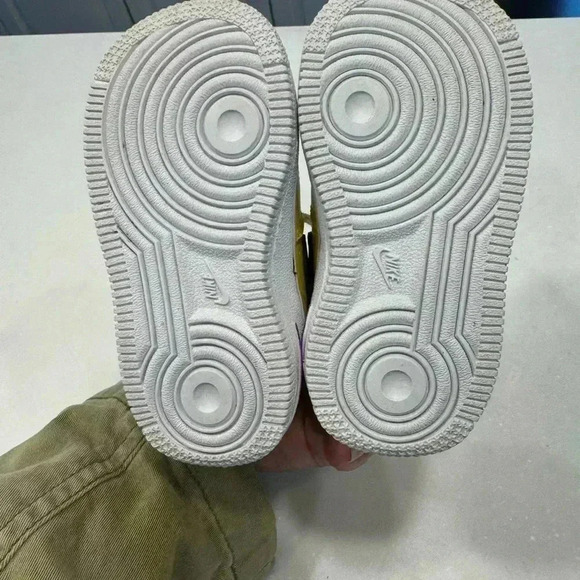 Nike Air Force 1 LV8 Toddler Size 5C Yellow Nike Leather Unisex Brand New - Picture 7 of 10